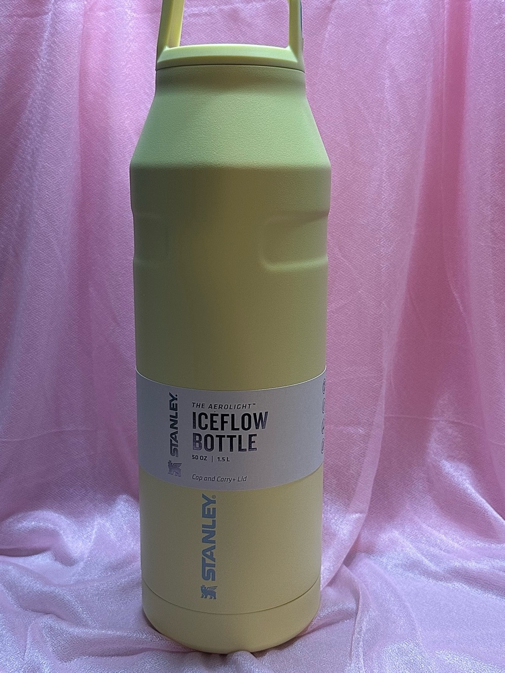 Stanley IceFlow Bottle - Pastel Yellow 50oz